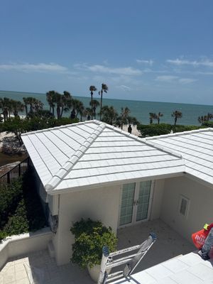 Biltmore luxury condo reroof support image