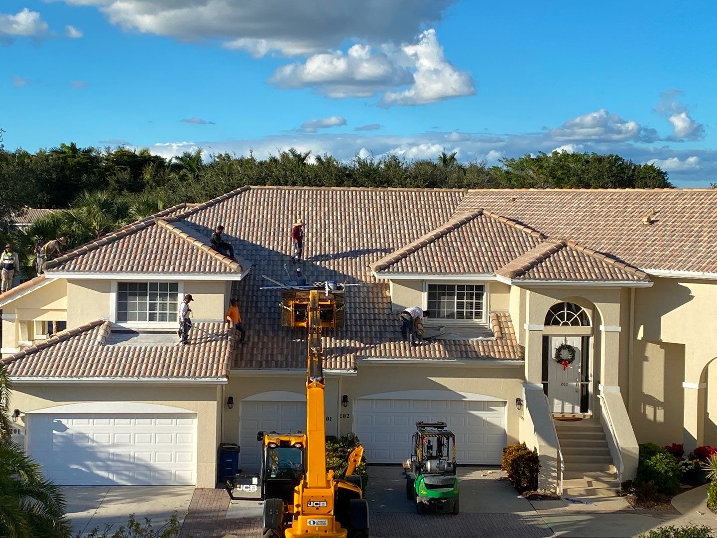 Naples Sandpiper Bay Club waterside multifamily tile reroof project
